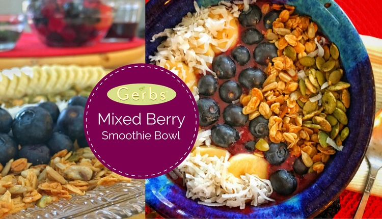 Mixed Berry Smoothie Bowl with Granola and Pumpkin Seeds
